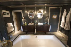 The Five Bells Inn Brabourne - Bathroom