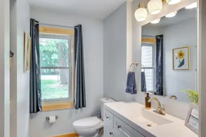 Waterfront Lodi Vacation Rental on Lake Wisconsin! - Interni