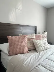 Fantastic Get Away Condo In Strongsville! - Zimmer