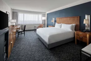 The Alloy King of Prussia - a DoubleTree by Hilton - Room