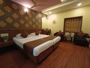 Rajhans Hotel - Room