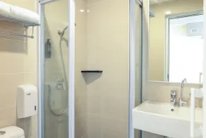 ibis budget Singapore Jasmine - Badeværelse