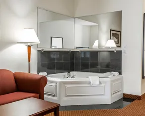 Comfort Suites near Indianapolis Airport - Chambre