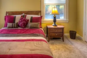Historic Petaluma Vacation Rental on 1860s Farm! - Zimmer