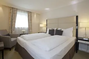 Number Four at Stow - Room