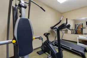 Quality Inn & Suites Pearl-Jackson - Salle de remise en forme