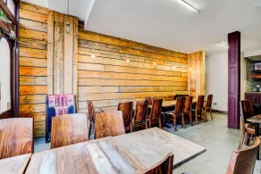 Belvilla Ilford Station Hotel, 4 min from Elizabeth line - Restaurant