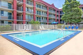 DAYS INN OF YORK - Pool