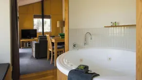 Discovery Resorts – Cradle Mountain - Bathroom