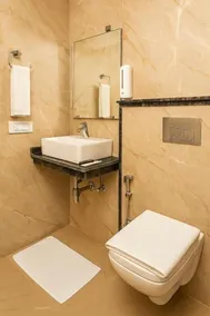 Rosewood at Rajpur Road by Zenvana - Casa de banho