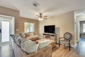 11 Mi to South Beach: Home w/ Screened Porch! - Interiör