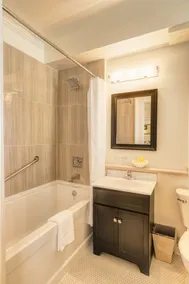 The Inn at the Union Club of British Columbia - Badezimmer