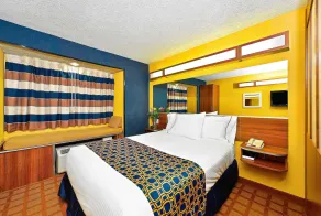 Microtel Inn & Suites by Wyndham New Braunfels I-35 - Chambre