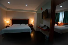 Hotel Abastos Plaza - Habitación