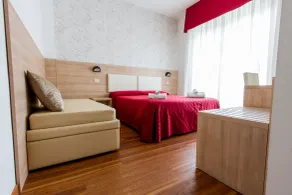 Hotel Monica - Habitación