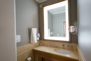 Room 56 - Badezimmer