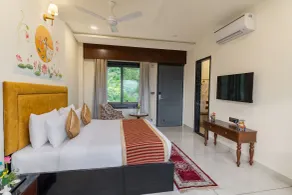 Traavista Aravali Mahal - Rom
