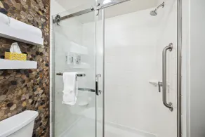 Kozy Hotel Houston North - Chambre
