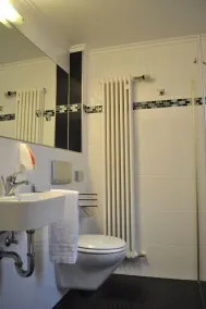 Schloss Hotel Landstuhl - Badezimmer