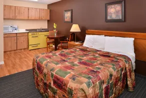 Canadas Best Value Inn Whitecourt - Room