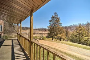 NY! Spragueville Cabin m / 200 Acres, Trails, Damme - Interiør