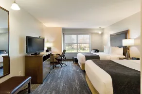 ClubHouse Hotel and Suites - Room