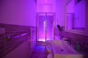 Conte di Cavour - Bathroom