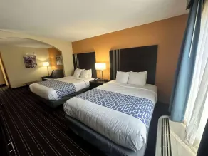 Best Western Plus Bass Hotel & Suites - Chambre