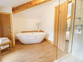 Chester - Bathroom