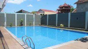 Hotel Setia Budi Madiun - Pool