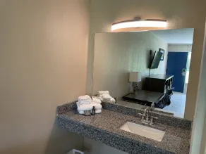 Econo Lodge Jennings - Salle de bain