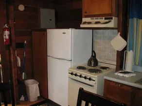 Forest Lake Camping Resort Lakefront Cabin 8 - Cuisine privée