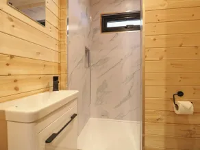 The Stable - Bathroom
