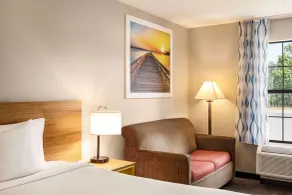 Days Inn by Wyndham Shallotte - Chambre