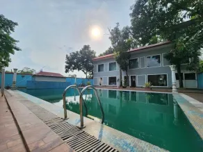 Green County Wellness Retreat - Piscine