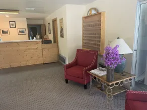 Golden Eagle Inn - Lobby