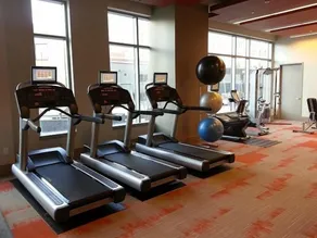 Weichert Suites at Gallery Bethesda - Fitness facility