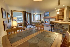Lakeside 1485 by SummitCove Lodging - Chambre