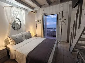 Kiklamino Sunset Suites - Værelse