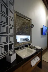 Nueve 25 Hotel Boutique - Bathroom