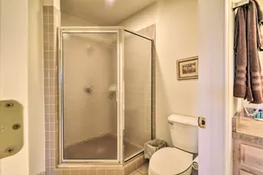 Michigan Condo: Heated Indoor Community Pool! - Interiør