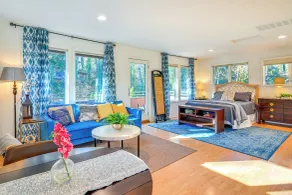 Walk to Willamette River: Studio in West Linn - Innvendig