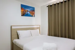Elegant Studio Apartment at Springwood Residence - Room