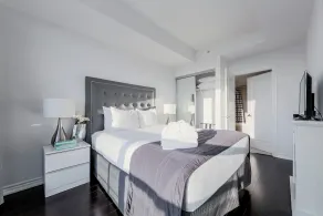 Altitude Suites on Yonge - Camera