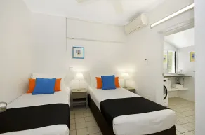By The Sea Port Douglas - Room