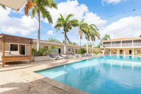 Delynne Boutique Hotel - Pool