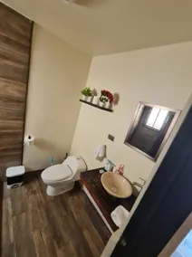 Hotel Cadillac - Bathroom