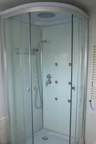 Alimar - Bathroom