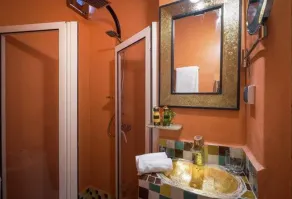 Janat Salam - Bathroom