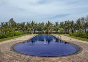 CASAMIA Oceanfront Condos Nilaveli - Pool